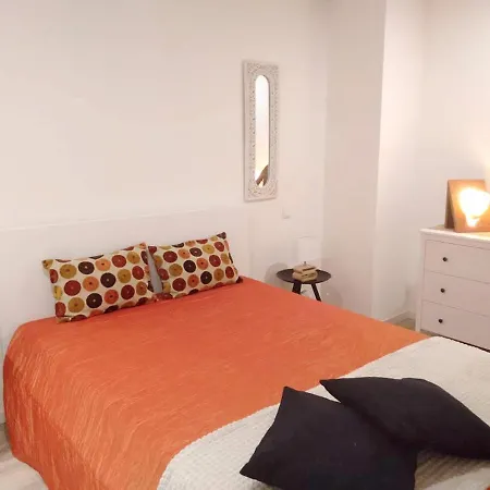 With 2 Bedrooms In With Wifi
