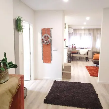 With 2 Bedrooms In With Wifi شقة
