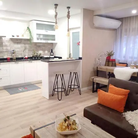 With 2 Bedrooms In With Wifi