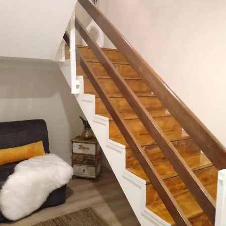 With 2 Bedrooms In With Wifi *
