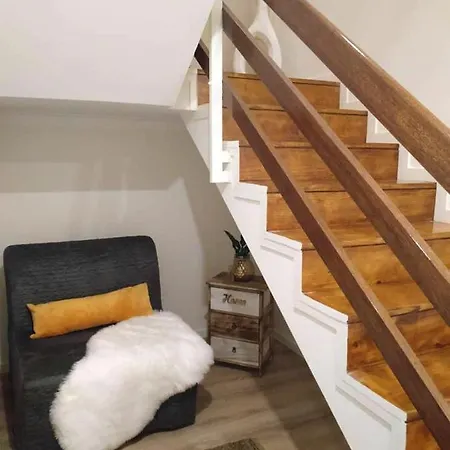 With 2 Bedrooms In With Wifi